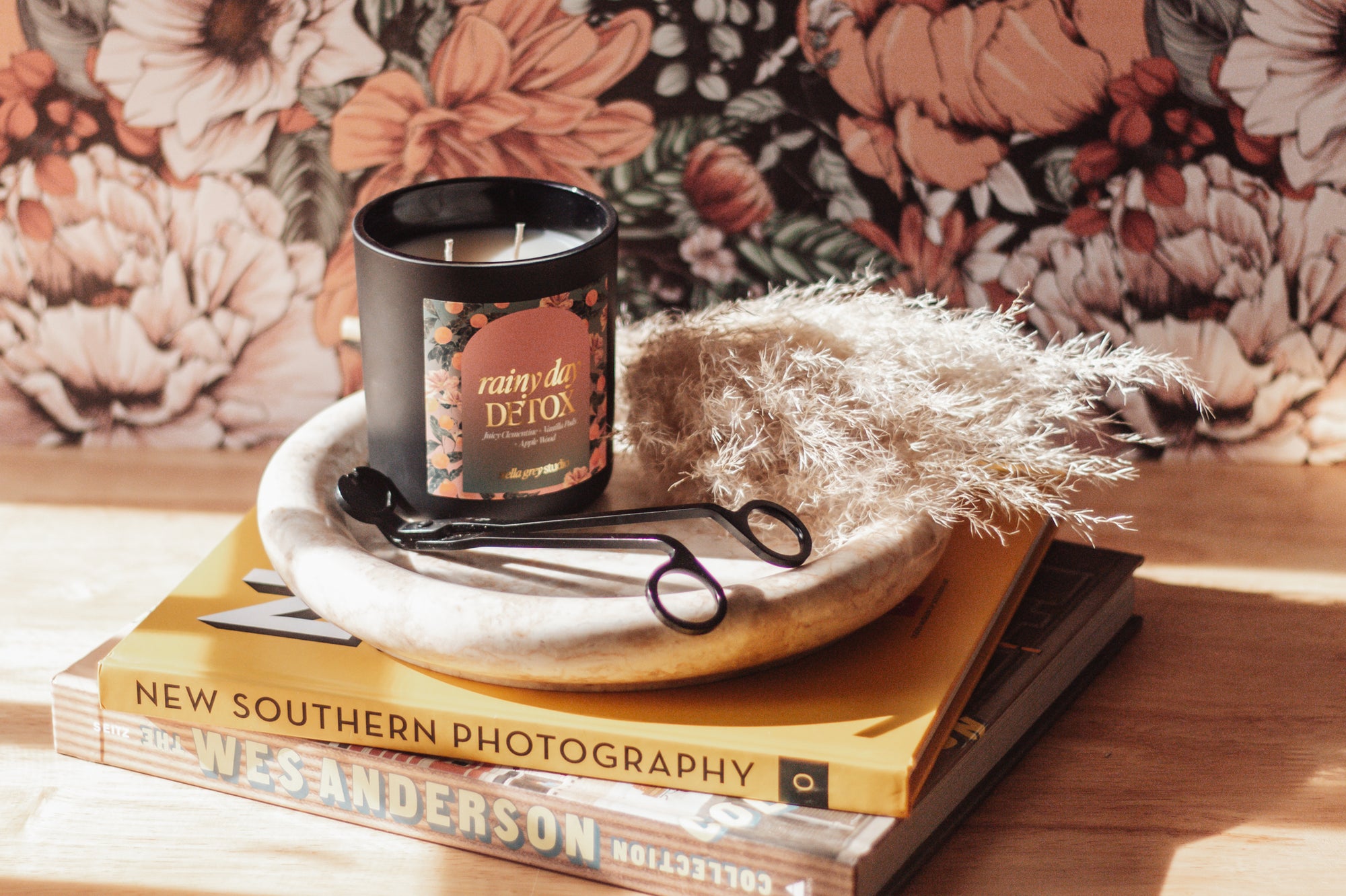 6 candles to make your home smell amazing by good wknd