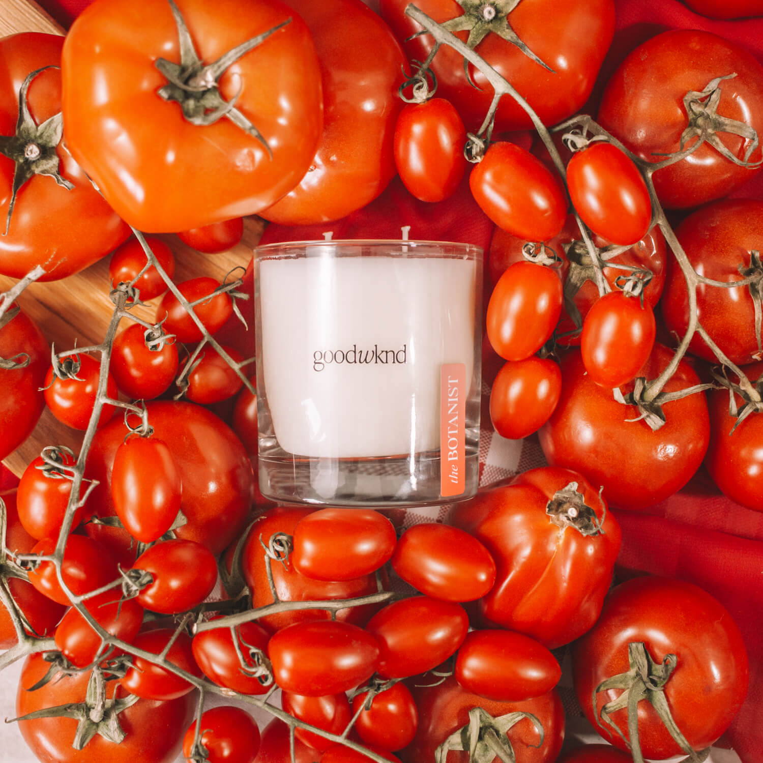 candles that smell like tomato