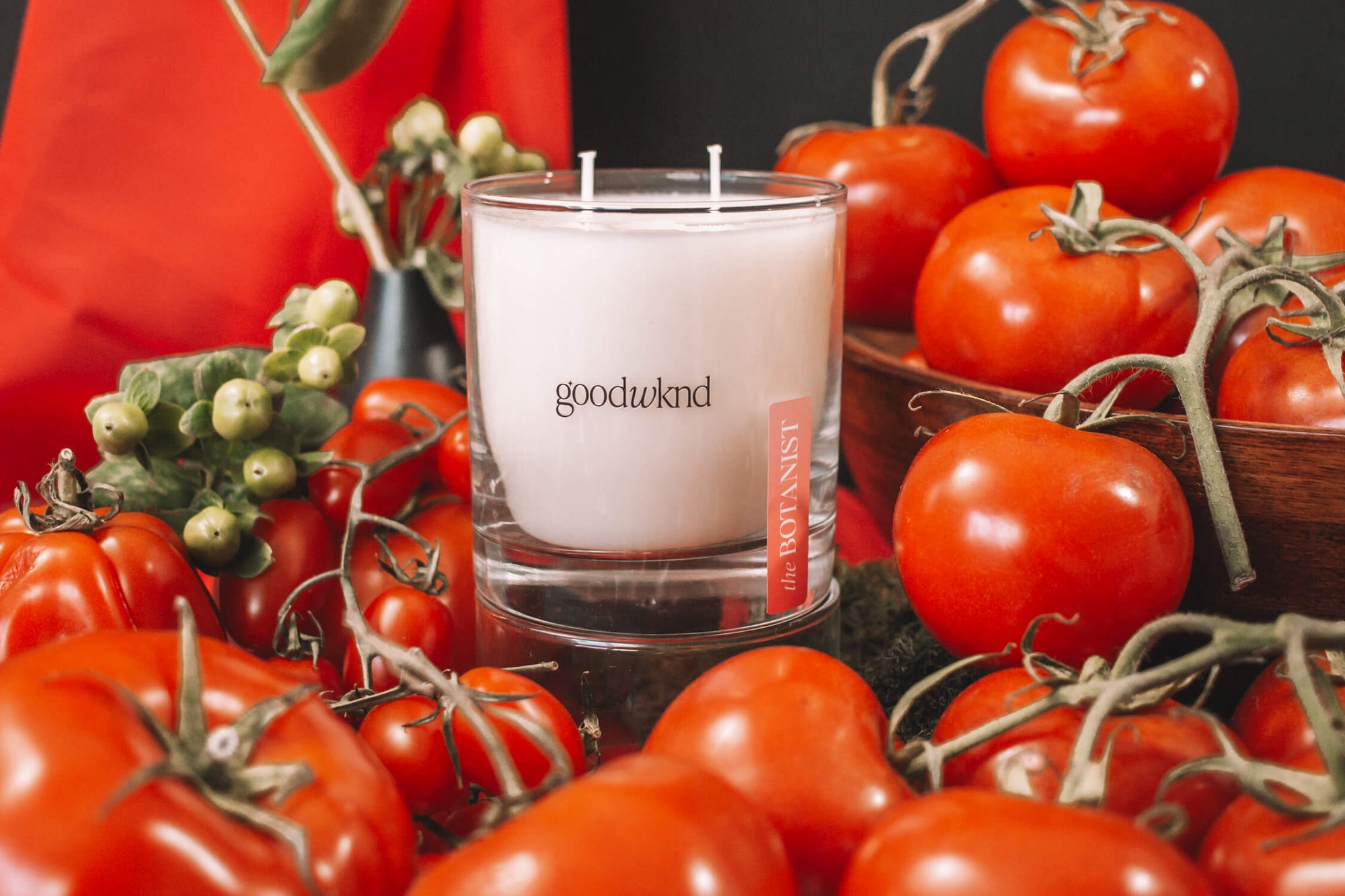 candles that smell like tomato