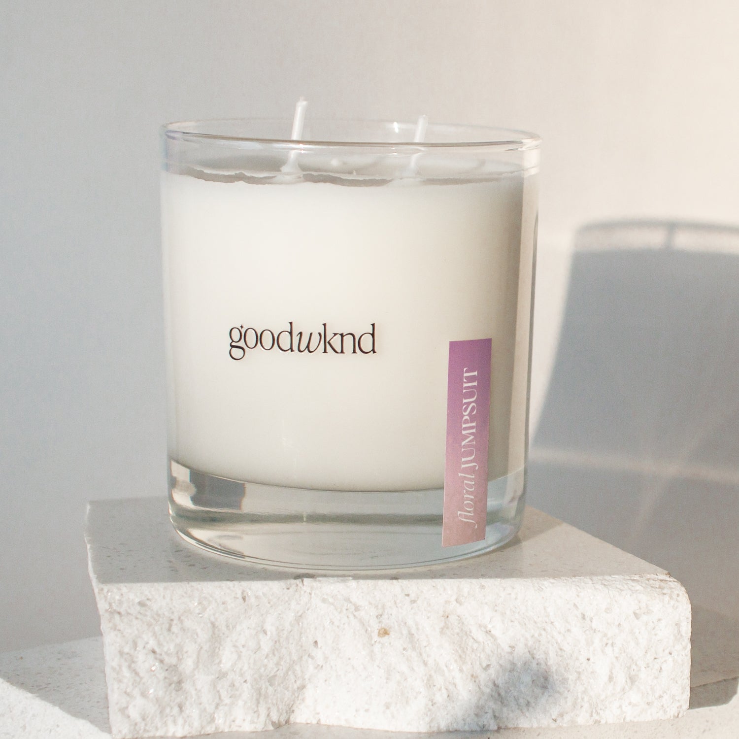 violet orris and sandalwood scented candle