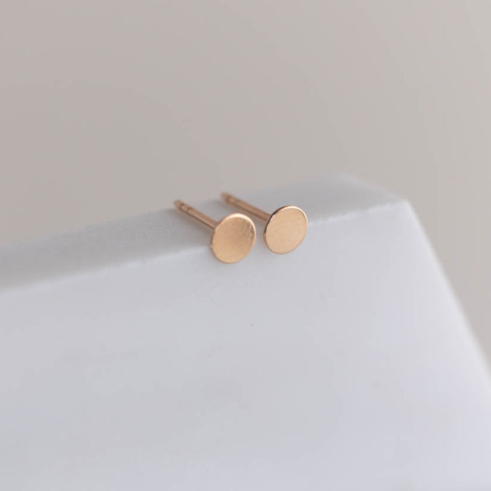 14 karat solid gold disc stud earrings