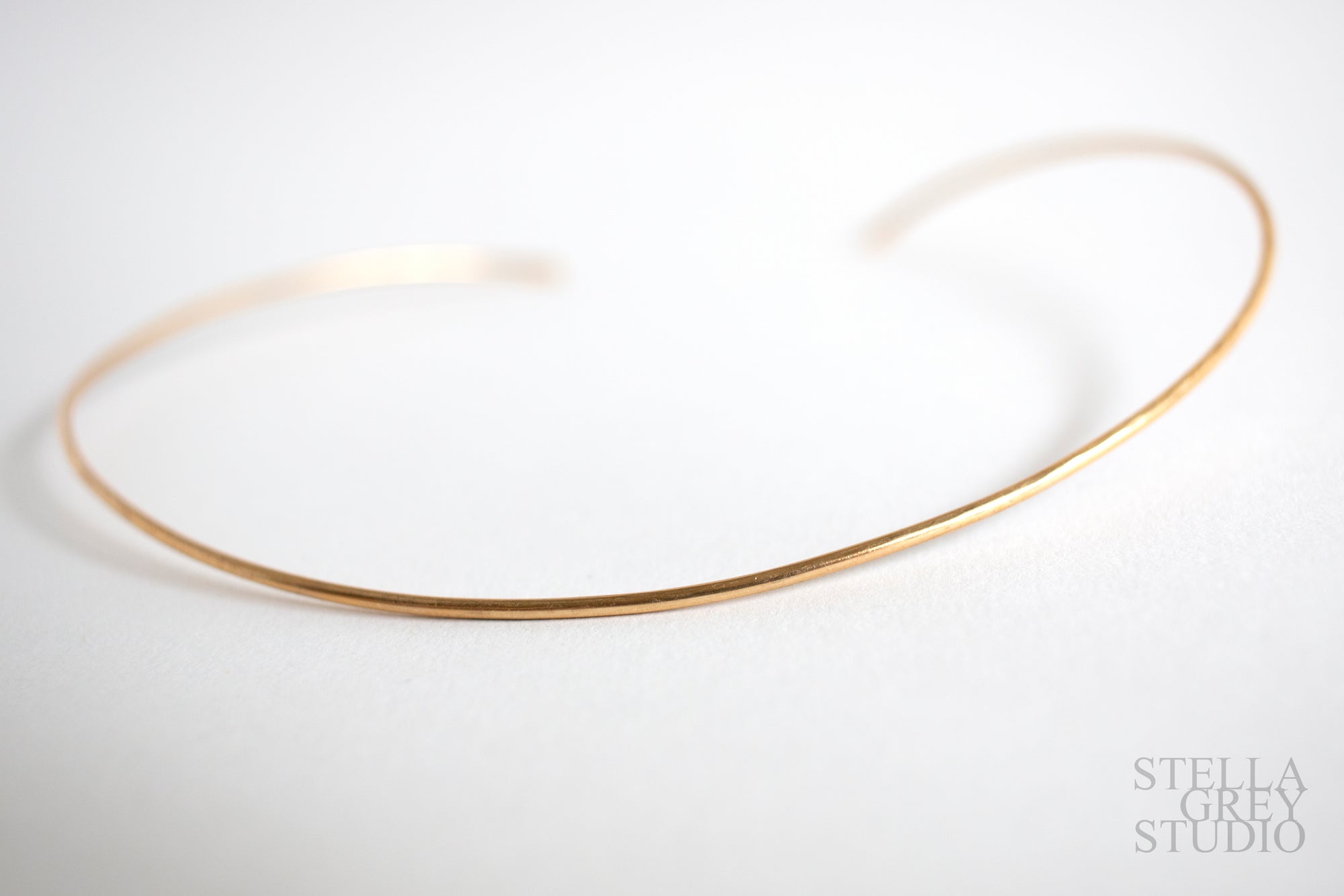Delicate gold necklace, brass necklace, brass collar necklace, gold choker, delicate choker, boho jewelry, minimalist jewelry, gold necklace, romantic gift, bridesmaid jewelry, bridesmaid necklace, simple necklace, everyday jewelry, gold jewelry