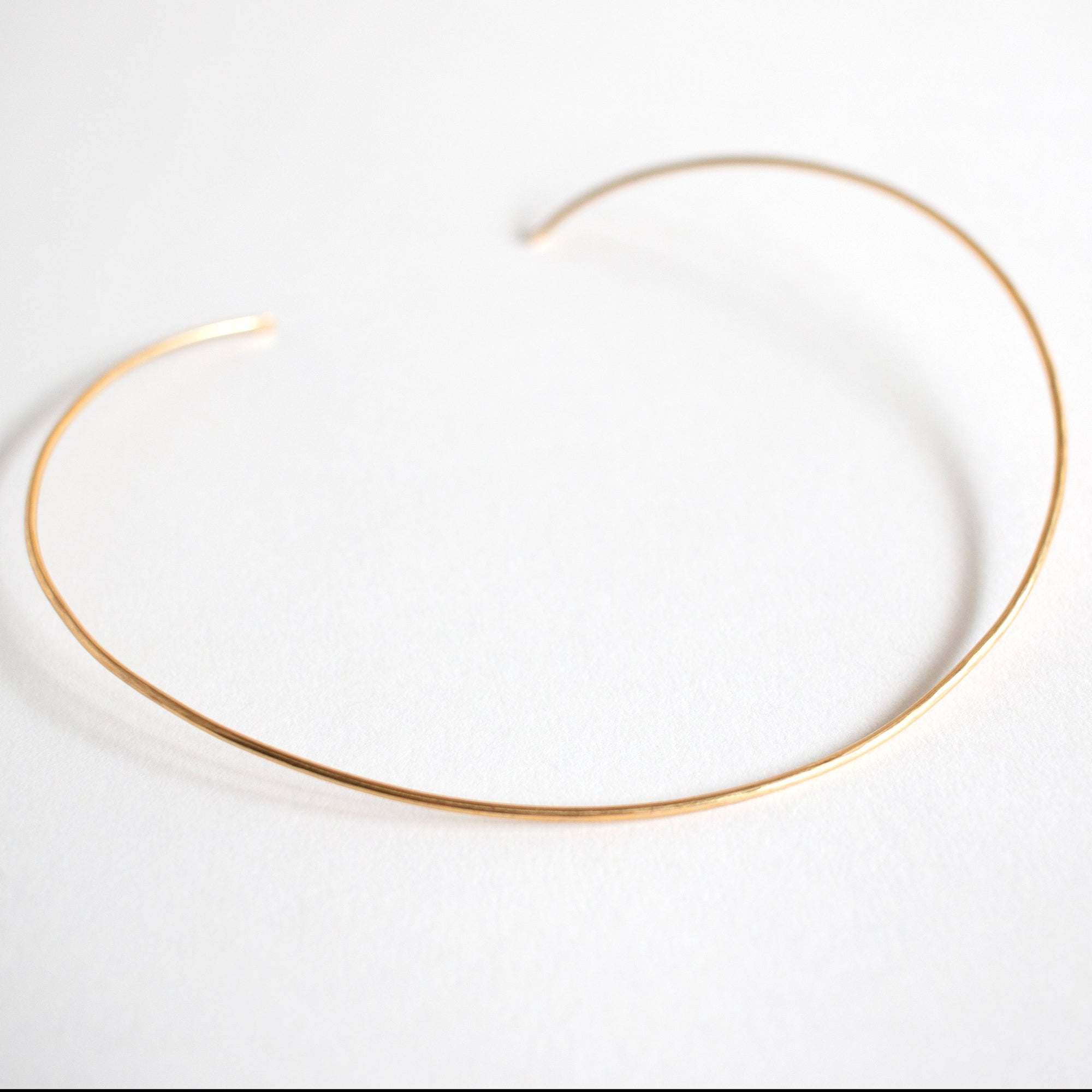 Delicate gold necklace, brass necklace, brass collar necklace, gold choker, delicate choker, boho jewelry, minimalist jewelry, gold necklace, romantic gift, bridesmaid jewelry, bridesmaid necklace, simple necklace, everyday jewelry, gold jewelry