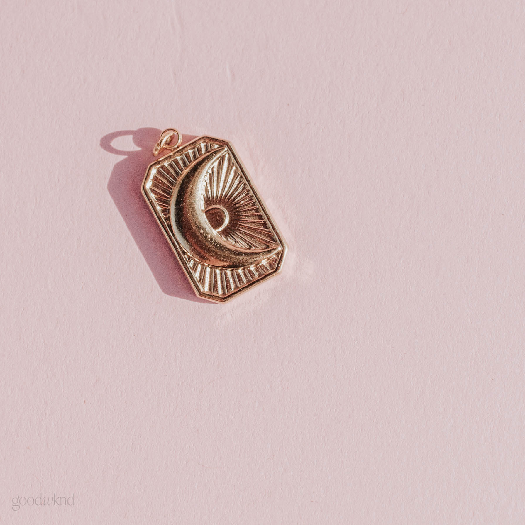 waterproof gold necklace charm