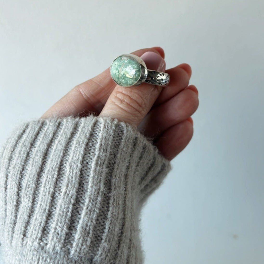 East West Turquoise Ring - Size 8.5 - Desert Sky - Good Wknd