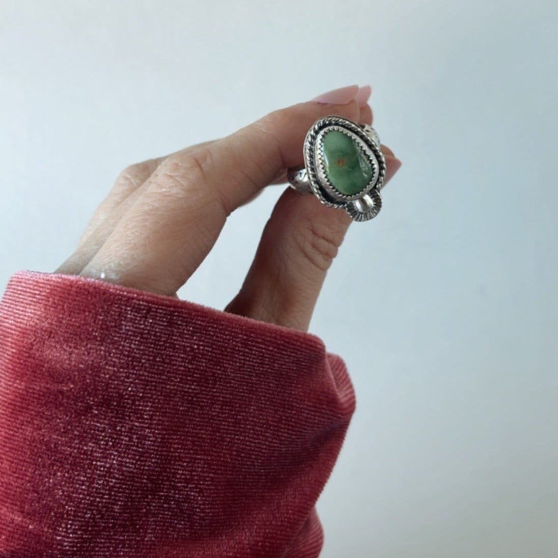 Emerald Valley Turquoise Ring - Size 6.75 - Desert Sky - Good Wknd