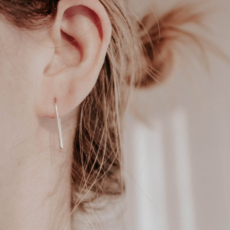 Ireland gold staple earrings