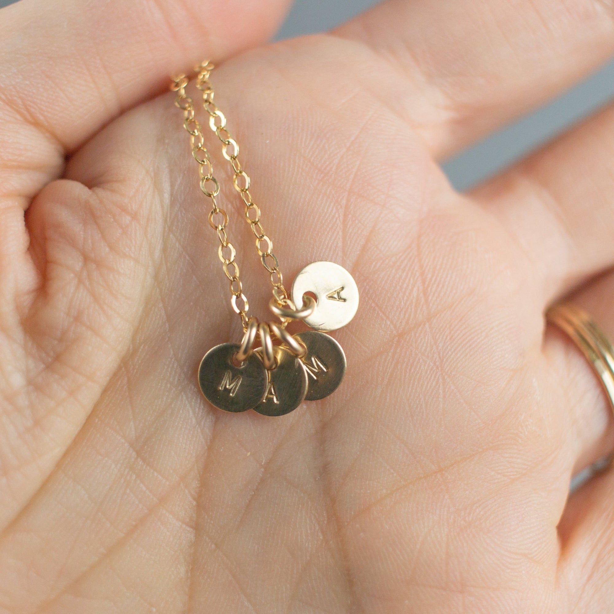 Lylou Personalized Initial Disc Necklace - 6mm - Good Wknd