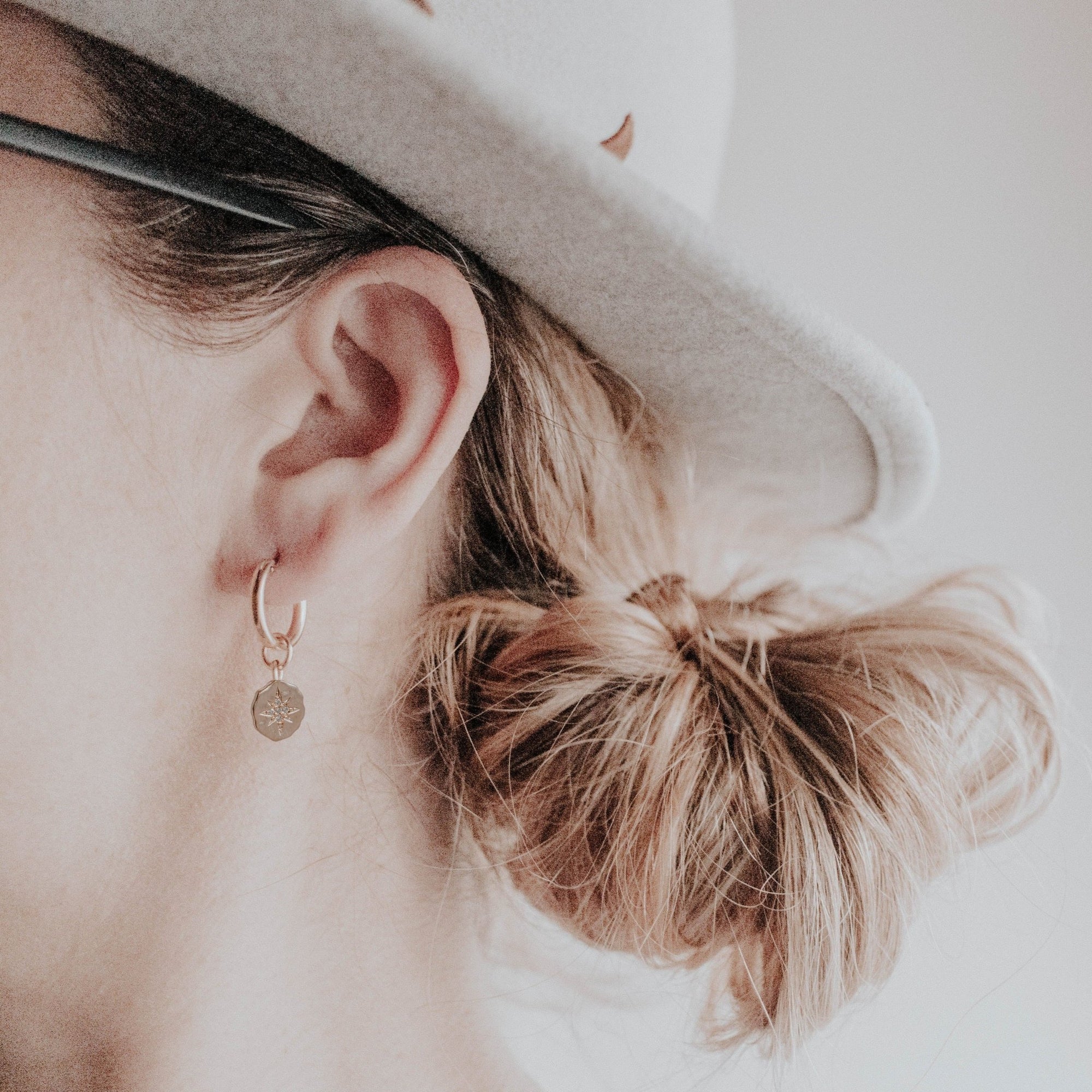 Oriana Starburst Huggie Hoop Earrings | Small Gold Hoops - Good Wknd